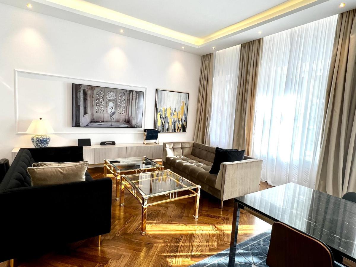 Luxury Apartments Mondrian Market Square III Varsavia Esterno foto