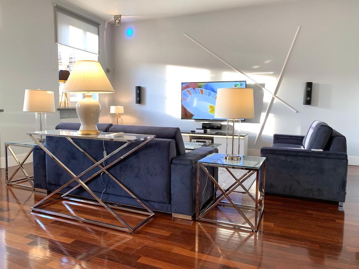 Luxury Apartments Mondrian Market Square III Varsavia Esterno foto